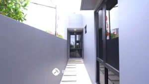 Renovasi Mr. FR House