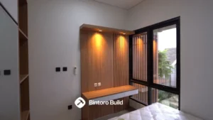 Renovasi Mr. WH House