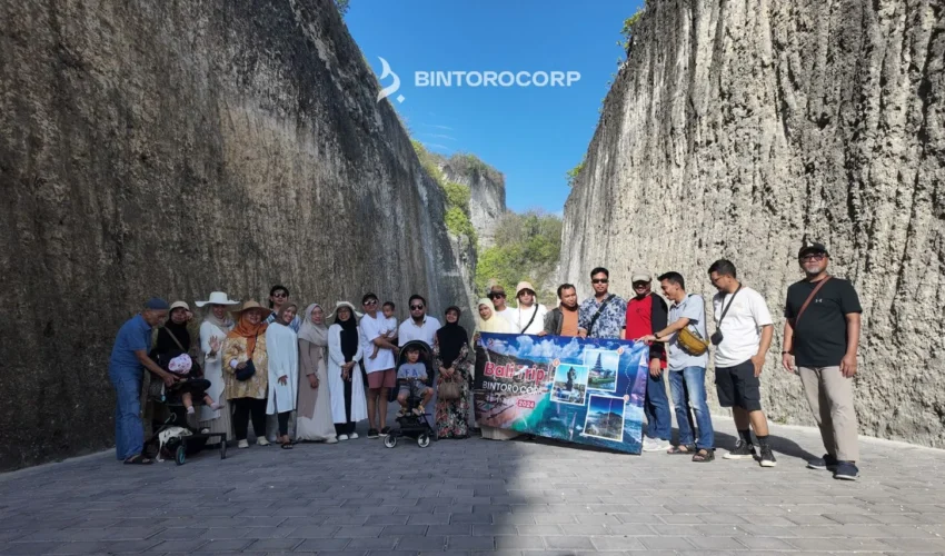 Tim manajemen Bintoro Corp survei lokasi kantor cabang di Bali